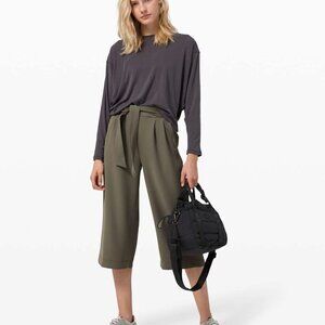 Lululemon Noir Crop Pants Grey Sage Size 6